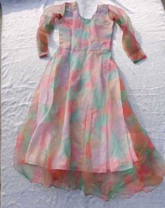 Beautiful Tie-Dye Kurta Set with Dupatta