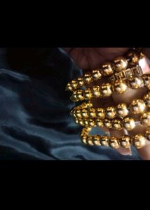 Elegant Gold Beaded Bracelet