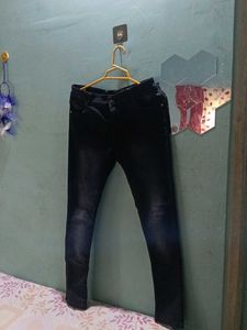 Black Skinny Fit Jeans