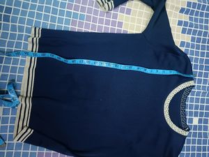 Short Top For Women In Xl Size Full Sleeves