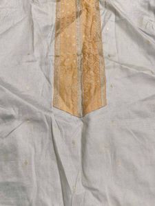 Elegant Kurta with Embellished Neckline
