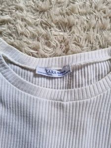 zara Ribbed White Top with Scalloped Cuffs