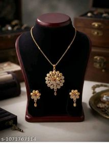 Exquisite Gold Plated Necklace Set