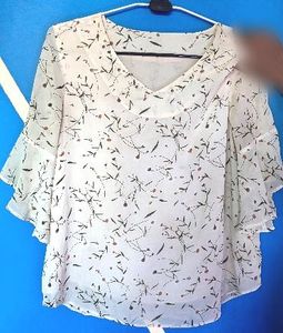 Chic Printed V-Neck Bell Sleeve Top
