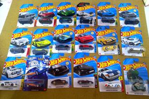 Hot Wheels Die-Cast Cars Lot