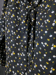 Black Floral Vanhuesen Formal Top