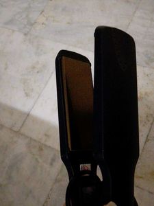 Kemei Hair Straightener