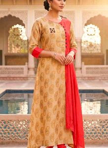 Combo Elegant Paisley Kurta & Myglamm lipstick