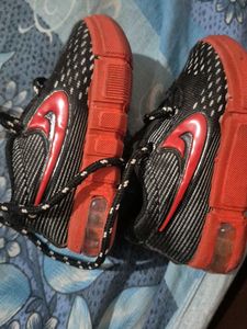 Stylish Black &amp; Red Sneakers