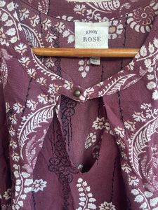 Chic Sleeveless Paisley Print Top