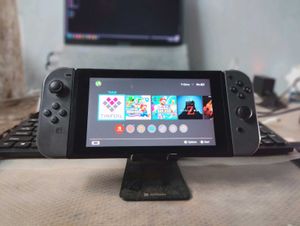Modded Nintendo switch V1 128gb full games