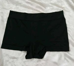 New Black panty