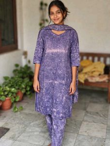 Stylish Tie-Dye Kurta Set with Dupatta