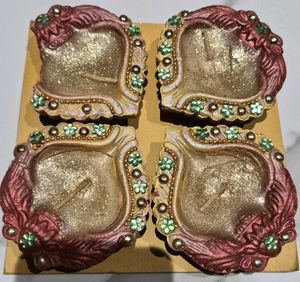Set of 4 Homecentre Decorative Diyas (1 defective)