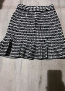 Woollen Short Flared Skirt