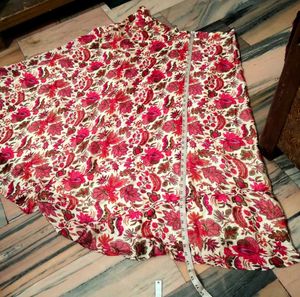 Skirt For Girls Looking So Attractive ,