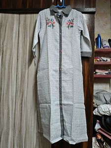 Chic Embroidered Checkered Kurta