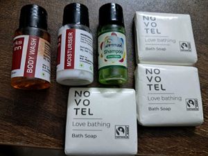 Toiletries Set