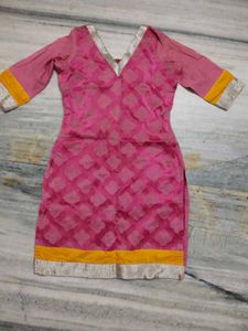 pink kurta