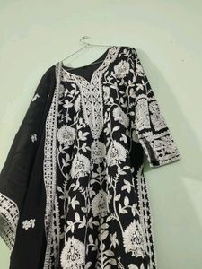 Pakistani Suit