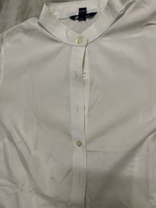 Henley Classic White Band Collar Shirt