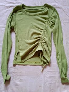 Cute Ruched Long Sleeve Top