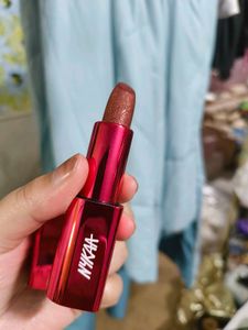 Sparklin Nykaa Ultra Silk Hydrating Lipstick