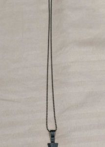 Black Arrowhead Pendant Necklace
