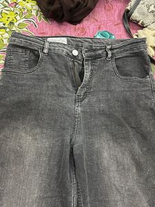Women Straight pants