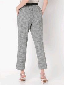 Chic Plaid Cropped Trousers