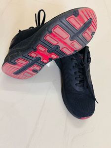 Stylish Black Sports Shoes