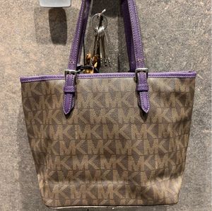 Michael Kors Jet Set Tote