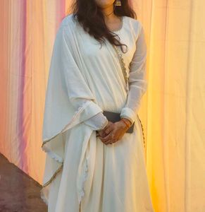 Elegant White &amp; Gold Kurta Set