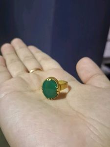 Elegant Oval Stone Ring