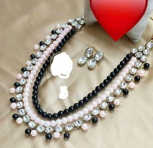 Elegant Green &amp; Pearl Necklace Set