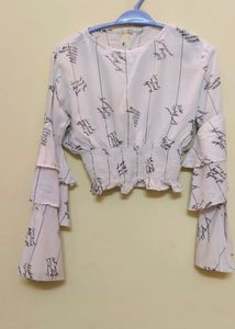 Chic Ruffled Sleeve Crop Top