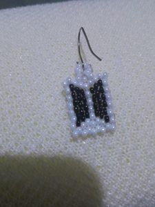 I'm Selling Beautiful Pearls Earing For BTS ARMY