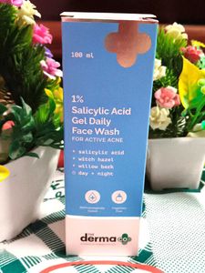 The Derma Co 1% Salicylic Acid Gel Face Wash with