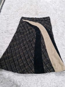 vintage woman tweed skirt