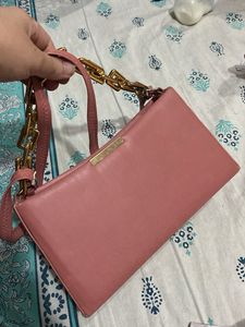 Chic Pink Shoulder Bag with Gold Chain