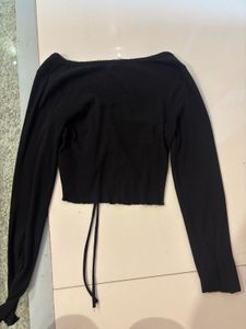 Chic Black Ruched Crop Top