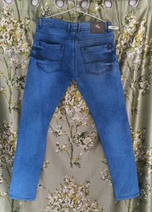 A&amp;F Blue Wash Denim Jeans