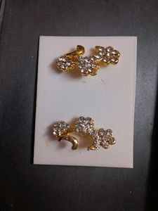 Sparkling Gold Tone Flower Earrings