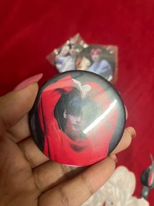 K-Pop TXT Badges Set