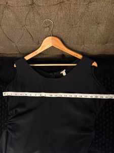 H&amp;M Chic Black Cutout Midi Dress
