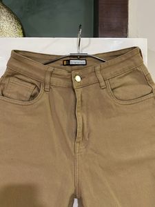 Stylish Brown Wide-Legged Jeans