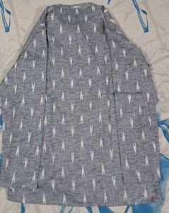 Classic full sleeve kurta with metallic buttons
