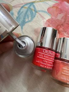 DeBelle Gel Nail Lacquer Set