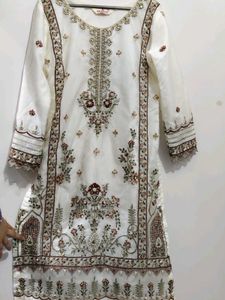 Elegant White kurta set (3 piece)