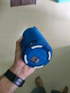 Zebster Portable Bluetooth Speaker